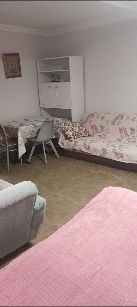 Zaza Guest House Kobuleti Bagian luar foto