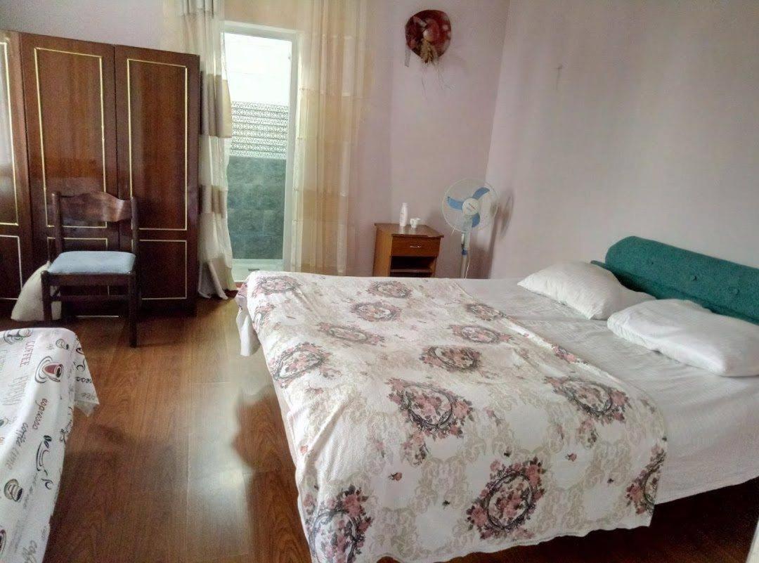 Zaza Guest House Kobuleti Bagian luar foto