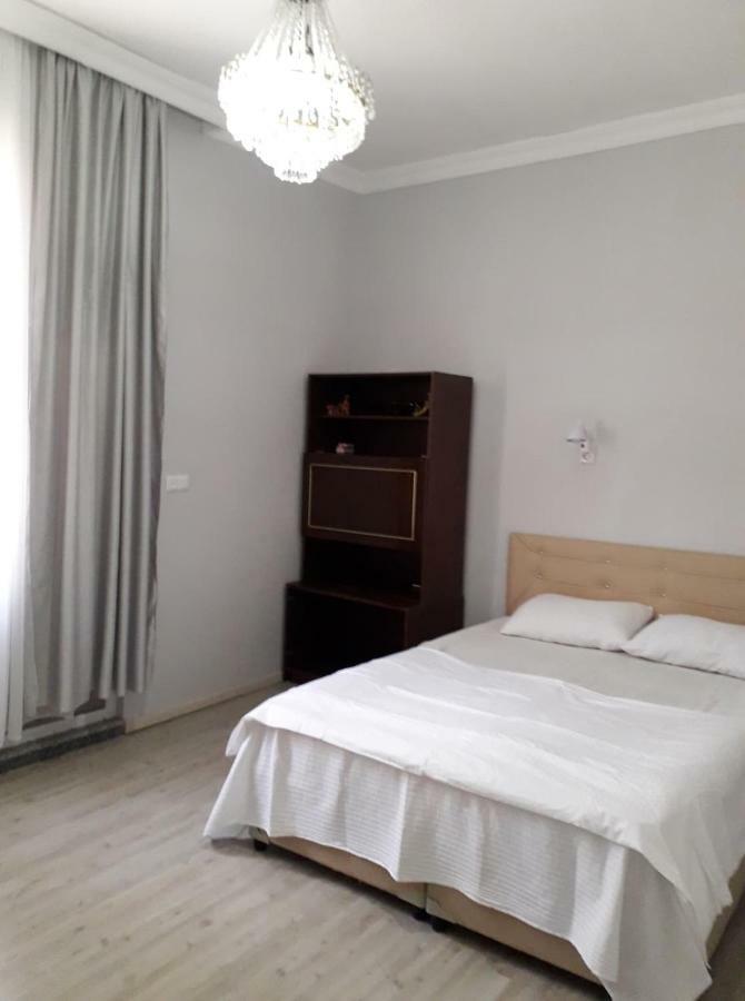Zaza Guest House Kobuleti Bagian luar foto
